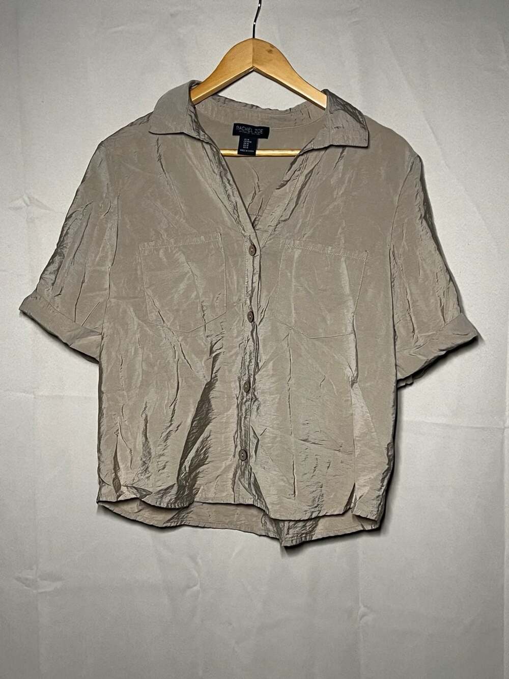 Rachel Zoe Button-Up Shirt Size M Short Sleeve Taupe Blouse